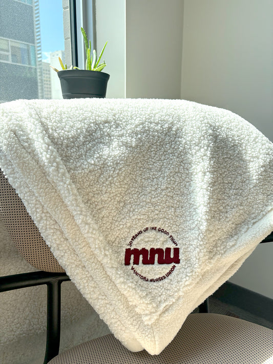 MNU Cozy Sherpa Blanket